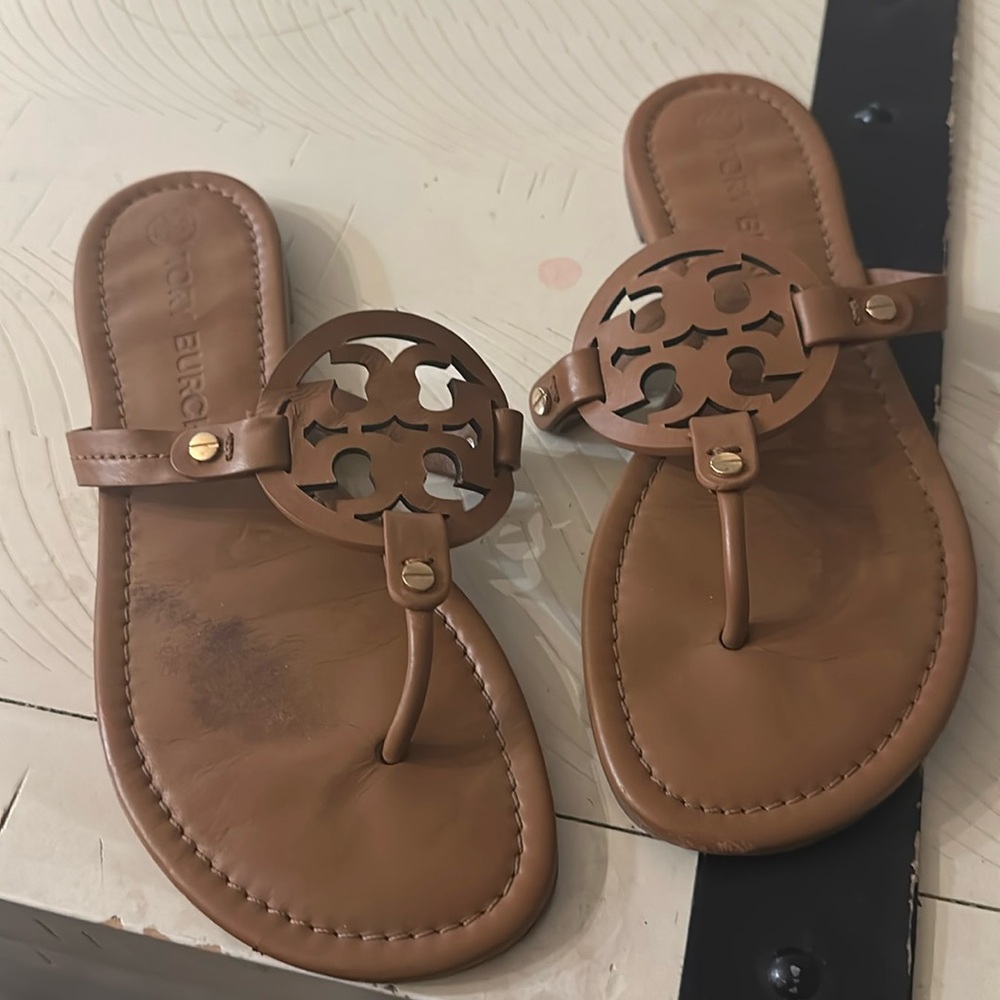 Tory Burch Brwn Miller Sandals